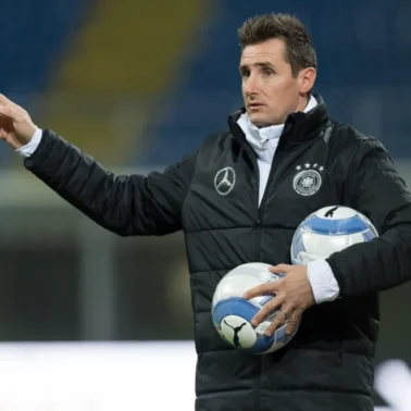 Archiwum PAP/EPA © 2017 / Guido Kirchner / epa05631439 German national soccer apprentice coach Miroslav Klose during the final training session of the German soccer team before the international match against Italy on 15 November in Milan, Italy, 14 November 2016. EPA/Guido Kirchner
