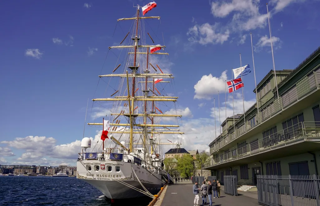 Dar Młodzieży w porcie w Oslo