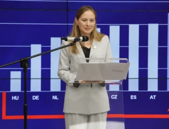 Katarzyna Pełczyńska-Nałęcz podczas konferencji ws. KPO