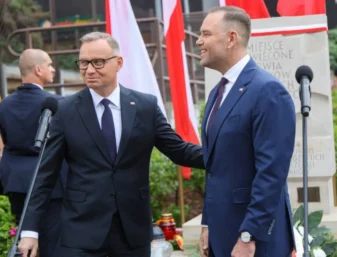 Prezydent Andrzej Duda i prezydent elekt Karol Nawrocki